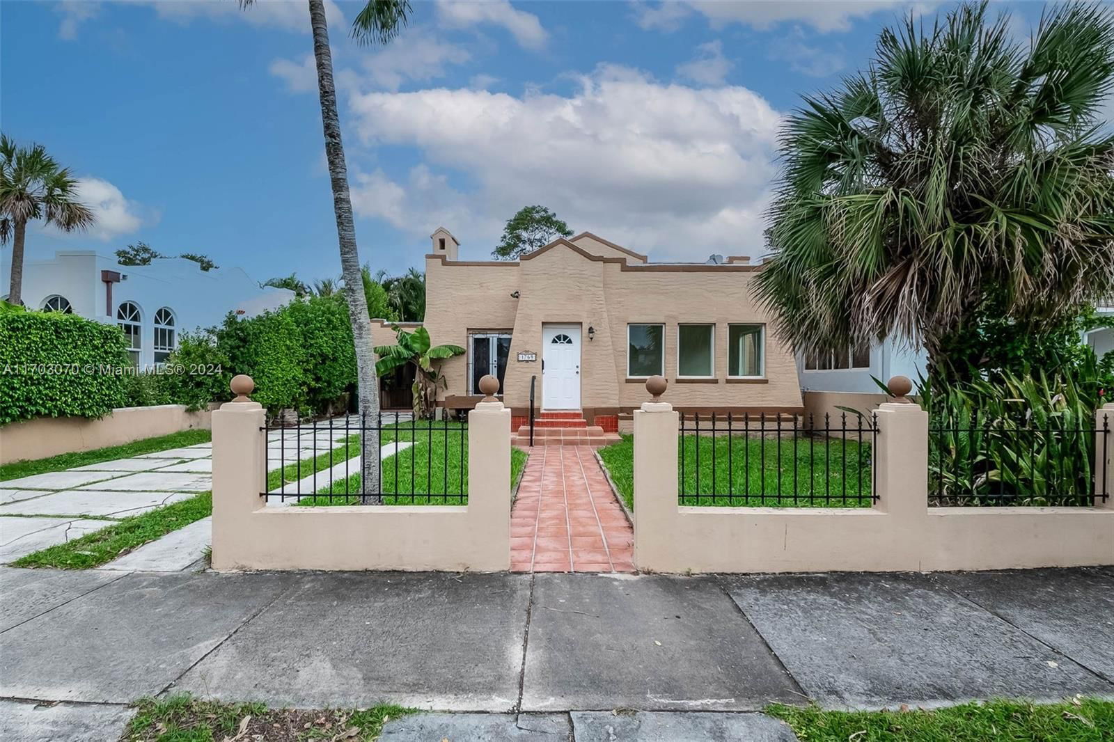 Real estate property located at 1769 24th Ter, Miami-Dade, KENSINGTON PARK, Miami, FL