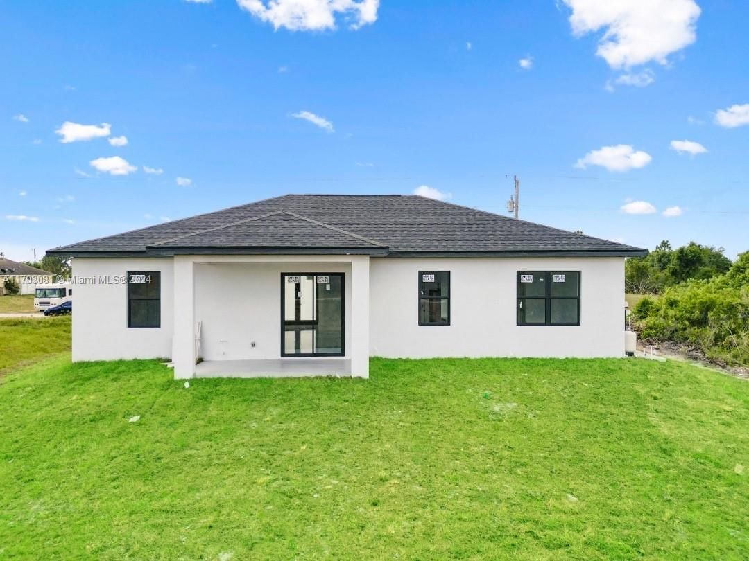 Real estate property located at 1705 Xelda Ave N, Lee, Lehigh Acres, Lehigh Acres, FL