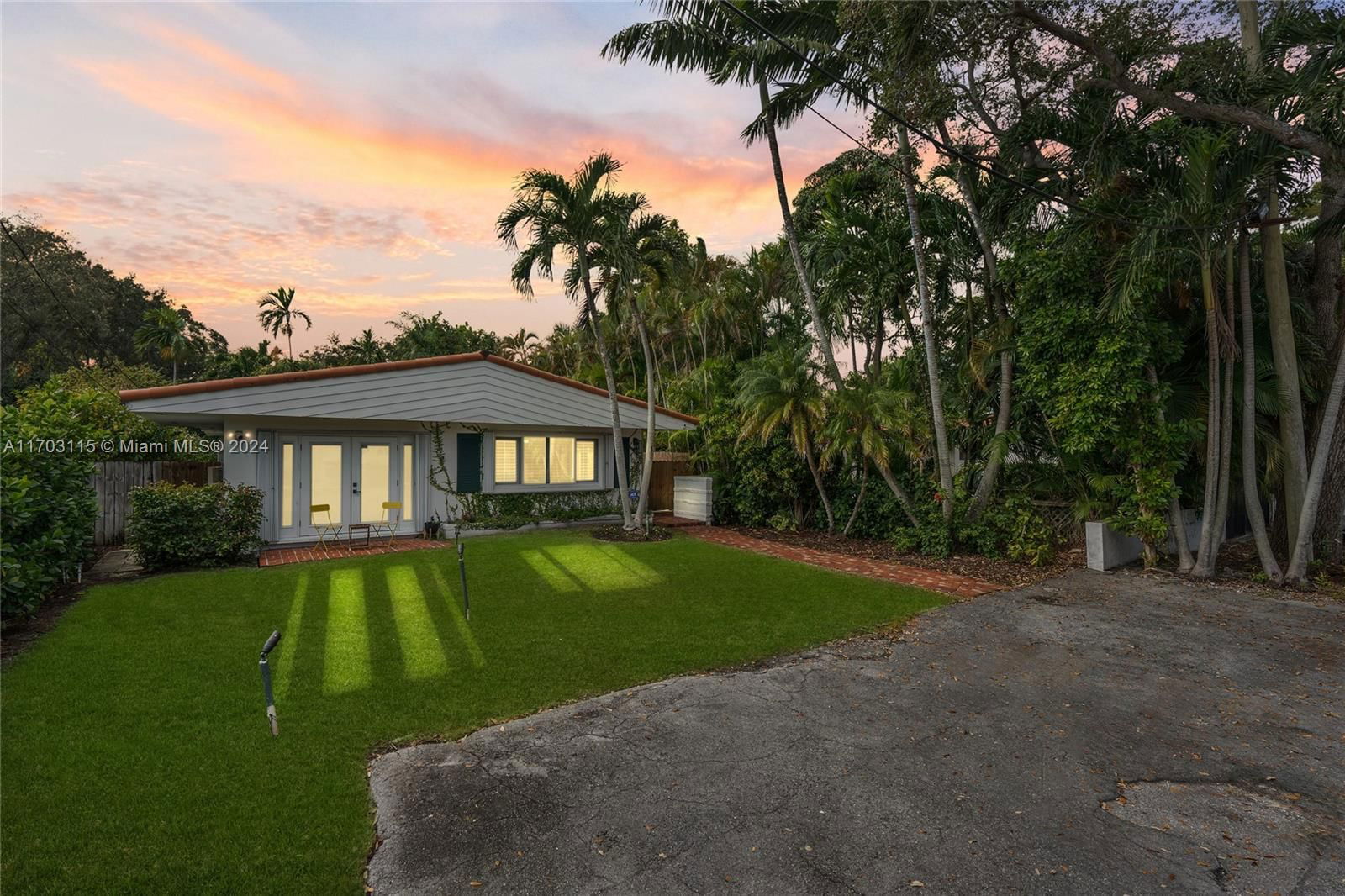 Real estate property located at 10580 2nd Pl, Miami-Dade, FIRST ADDN PASADENA PK, Miami Shores, FL