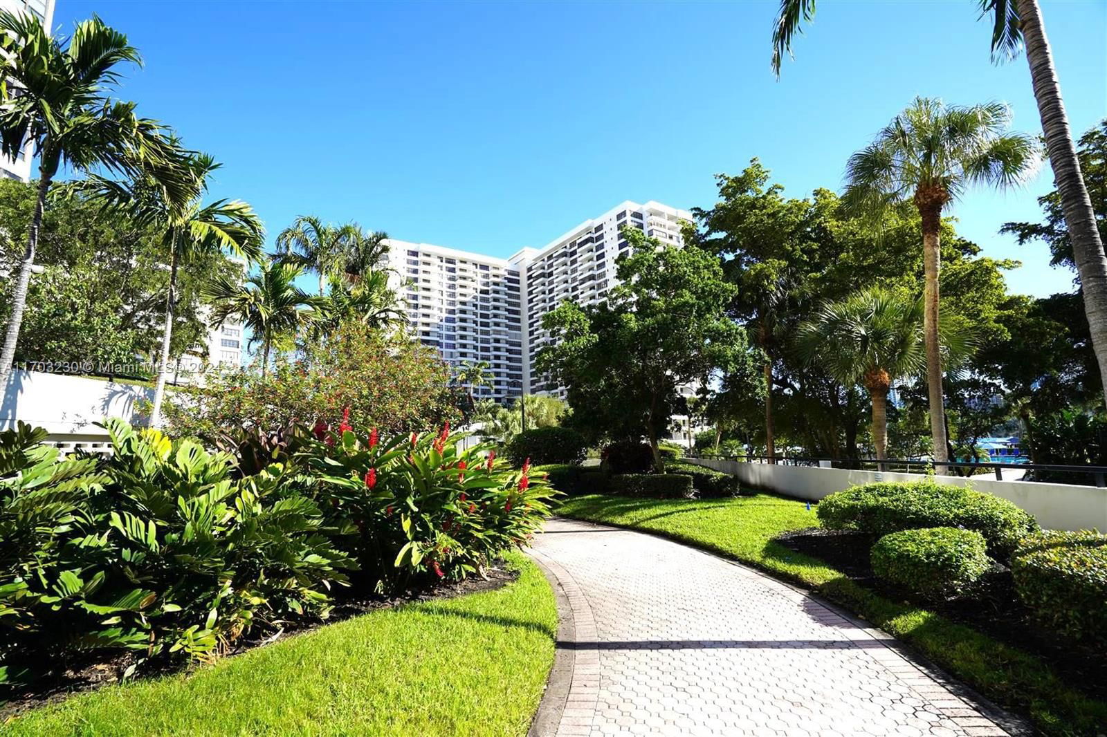 Real estate property located at 2500 Parkview Dr #2020, Broward, OLYMPUS CONDO PHASE, Hallandale Beach, FL