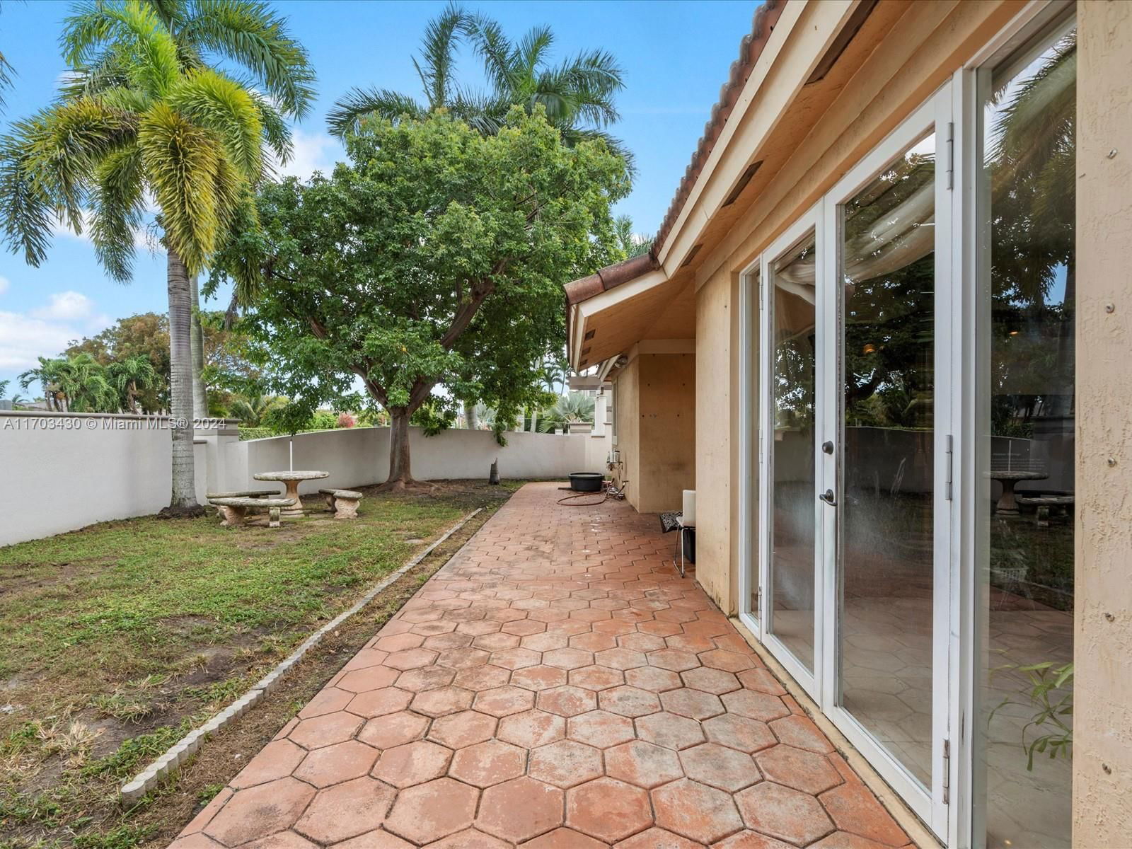 Real estate property located at 12493 122nd Ct, Miami-dade, Kendall Breeze South, Miami, FL