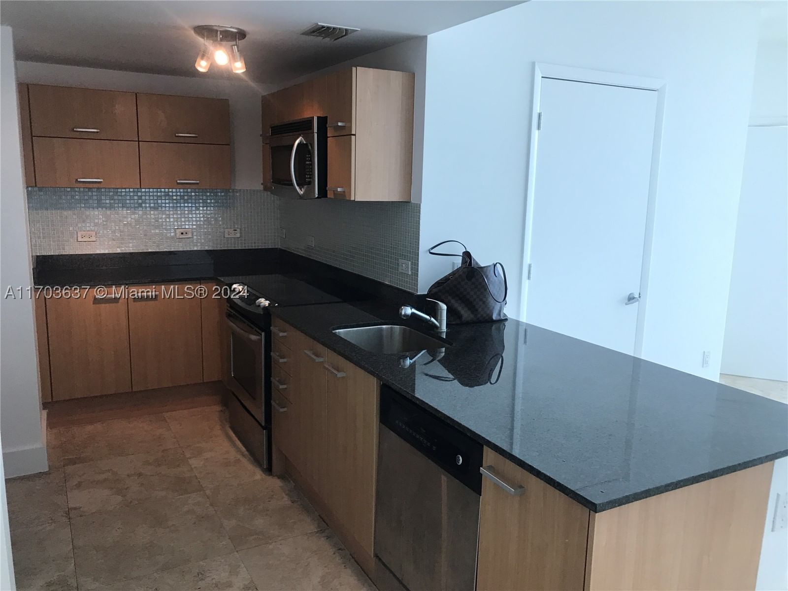 Real estate property located at 350 Miami Ave #1704, Miami-dade, Wind Condo, Miami, FL