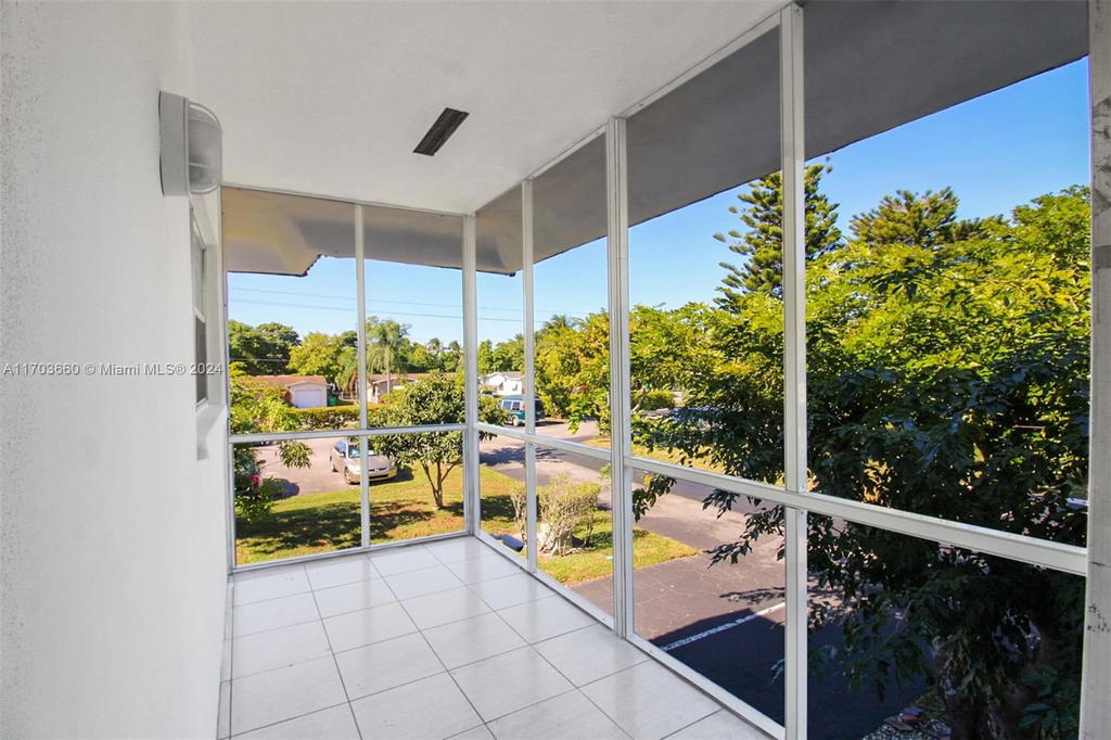 Real estate property located at 2251 48th Ter #208, Broward, Castle Apartments 7 Condo, Lauderhill, FL