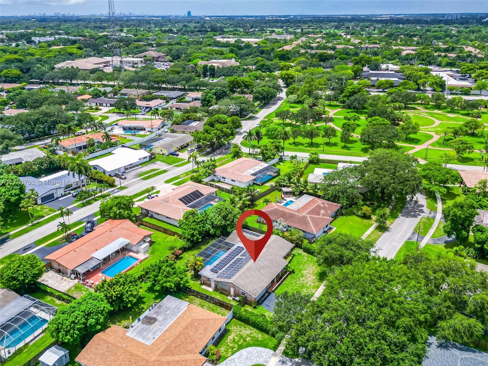 Real estate property located at 620 73rd Ter, Broward, PLANTATIONS SECLUDED GARD, Plantation, FL