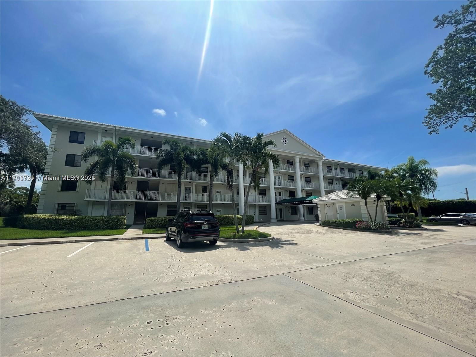 Real estate property located at 6061 Balboa Cir #304, Palm Beach, WHITEHALL CONDO AT CAMINO, Boca Raton, FL