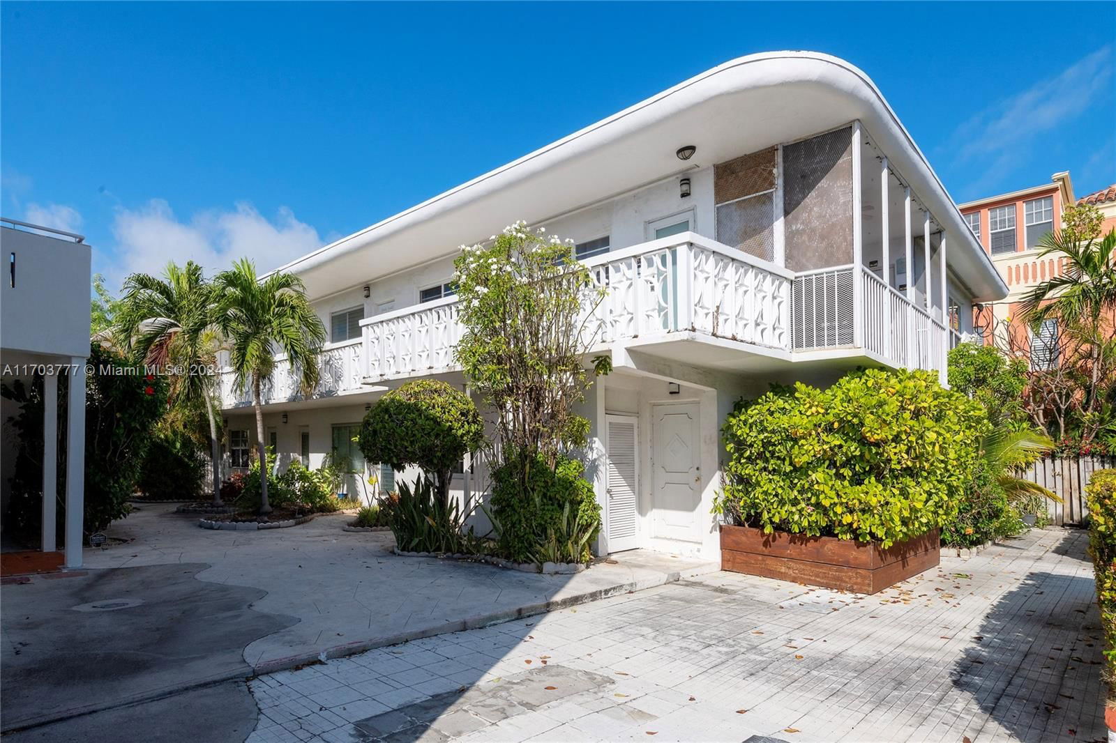 Real estate property located at 2858 Pine Tree Dr #5, Miami-Dade, PINETREE MANOR CONDO, Miami Beach, FL