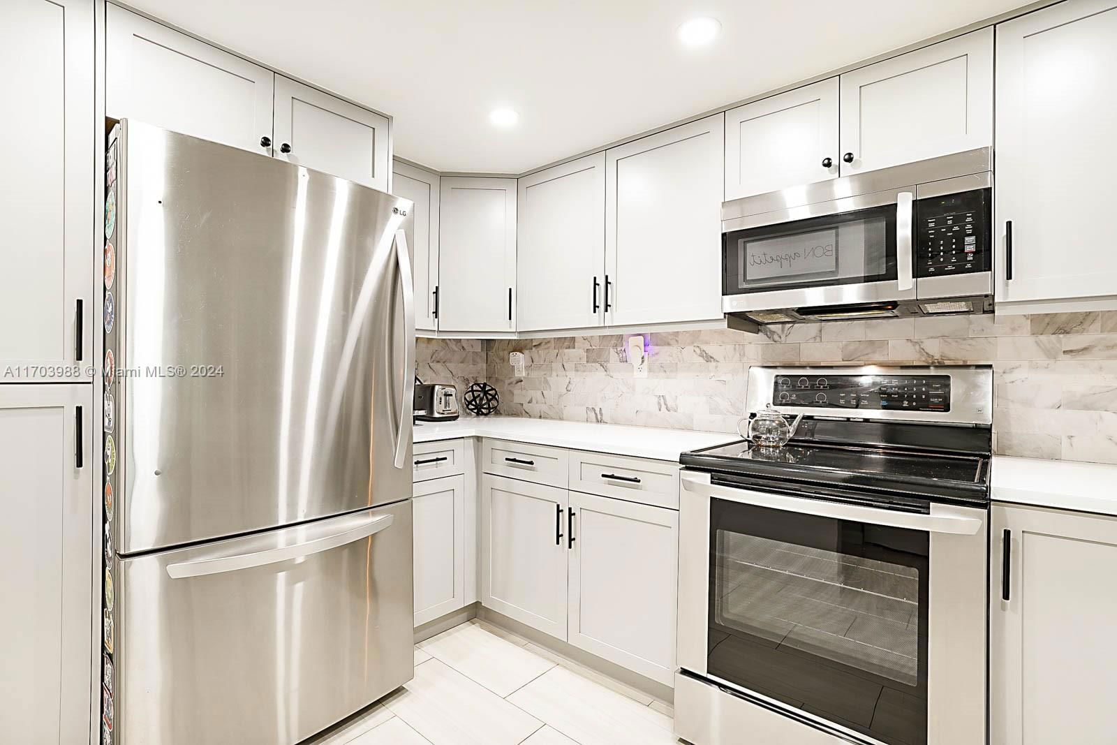 Real estate property located at 9050 28th St #116, Broward, Country Village Condo, Coral Springs, FL