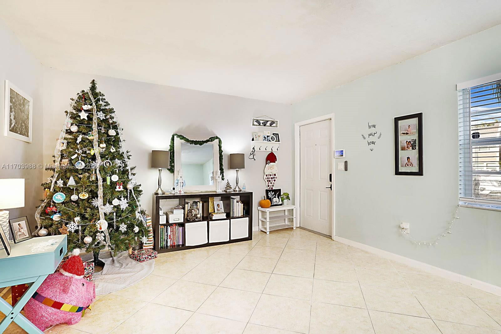 Real estate property located at 9050 28th St #116, Broward, Country Village Condo, Coral Springs, FL