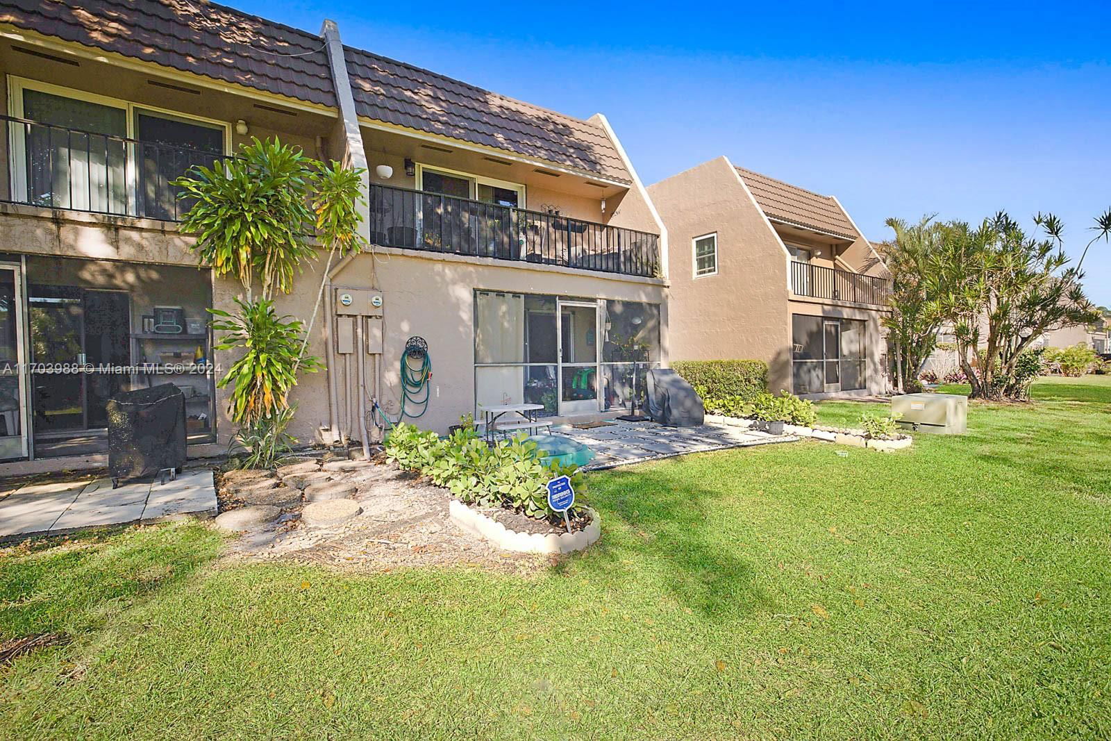 Real estate property located at 9050 28th St #116, Broward, Country Village Condo, Coral Springs, FL
