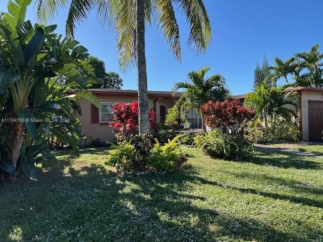 Real estate property located at 4740 41st Ct, Broward, OAKLAND ESTATES 3RD SEC, Lauderdale Lakes, FL