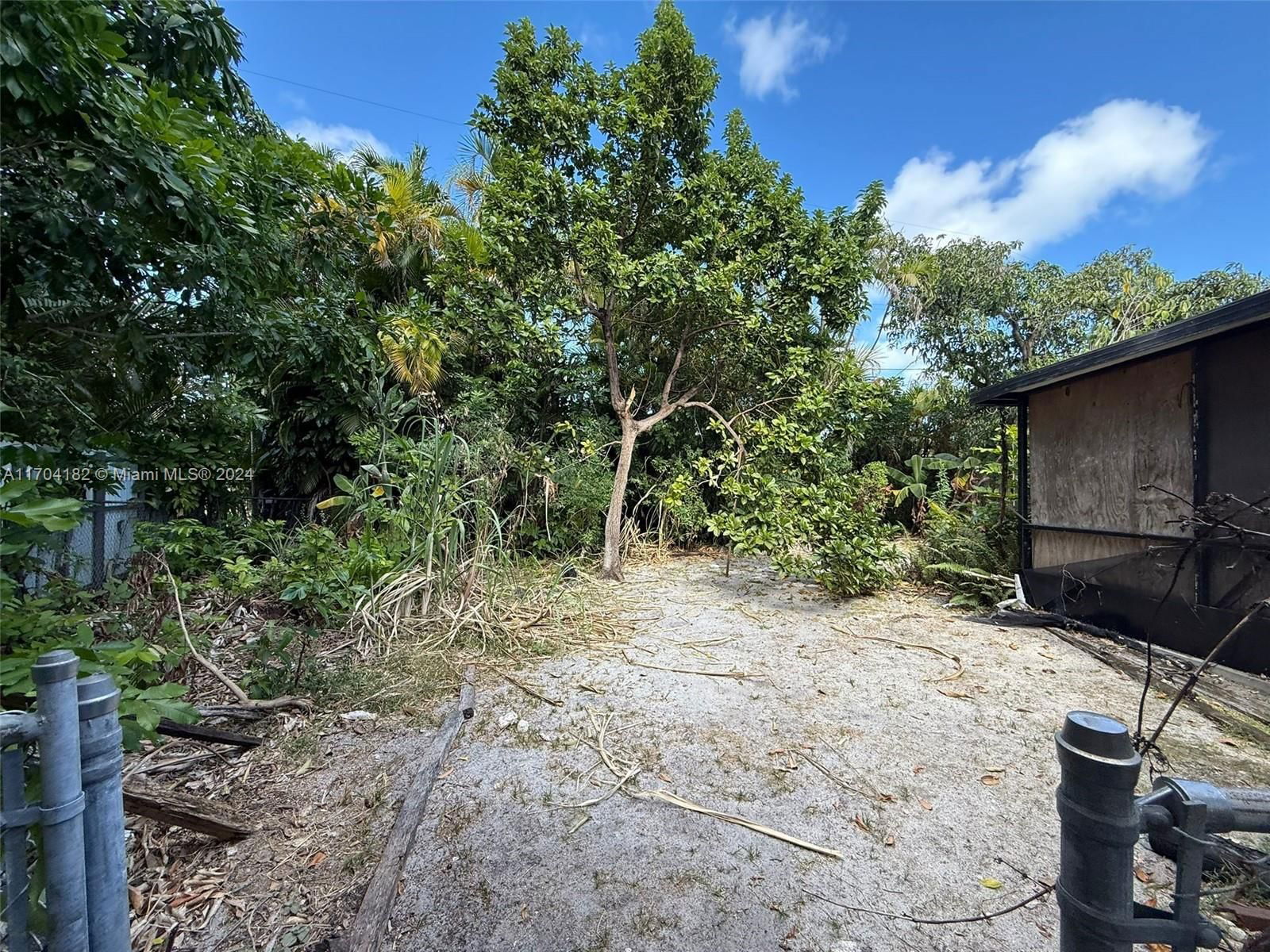 Real estate property located at 1835 154th St, Miami-dade, Economy Homesites, North Miami Beach, FL
