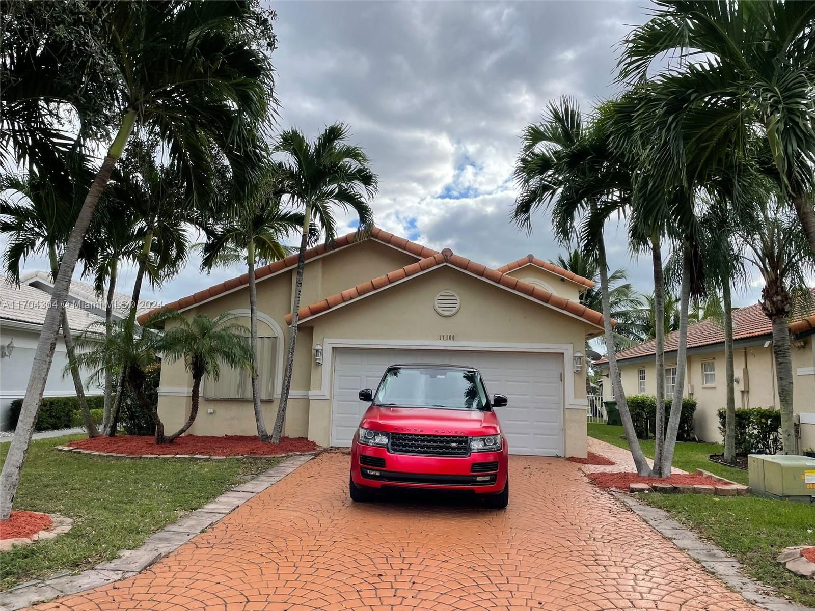 Real estate property located at 17666 6th Ct, Broward, SILVER LAKES AT PEMBROKE, Pembroke Pines, FL