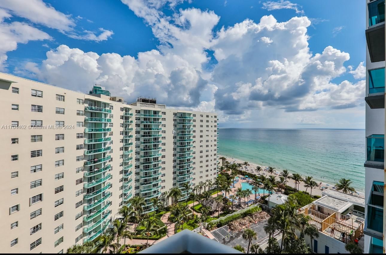 Real estate property located at 4001 Ocean Dr #12C, Broward, SIAN OCEAN RESIDENCES CON, Hollywood, FL