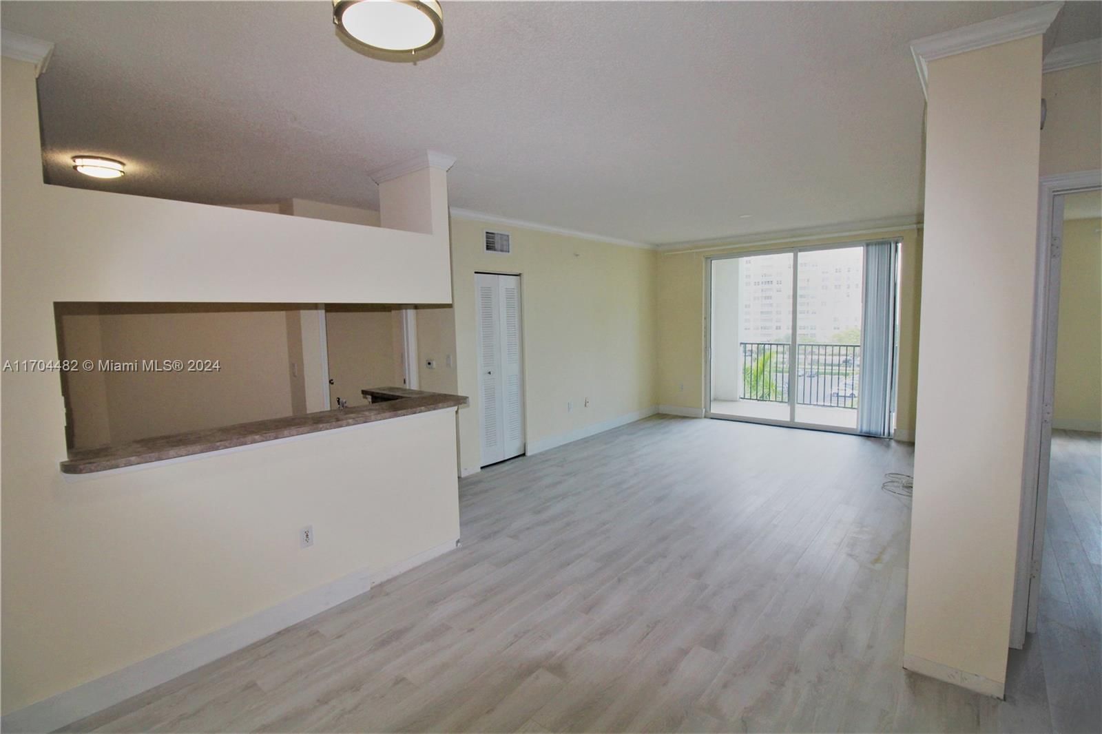 Real estate property located at 17150 Bay Rd #2612, Miami-dade, Porto Bellagio Condo, Sunny Isles Beach, FL