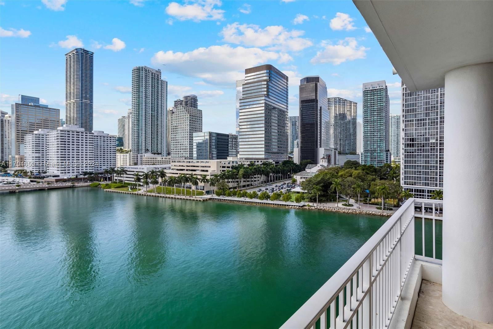 Real estate property located at 701 Brickell Key Blvd #903, Miami-Dade, COURVOISIER COURTS CONDO, Miami, FL