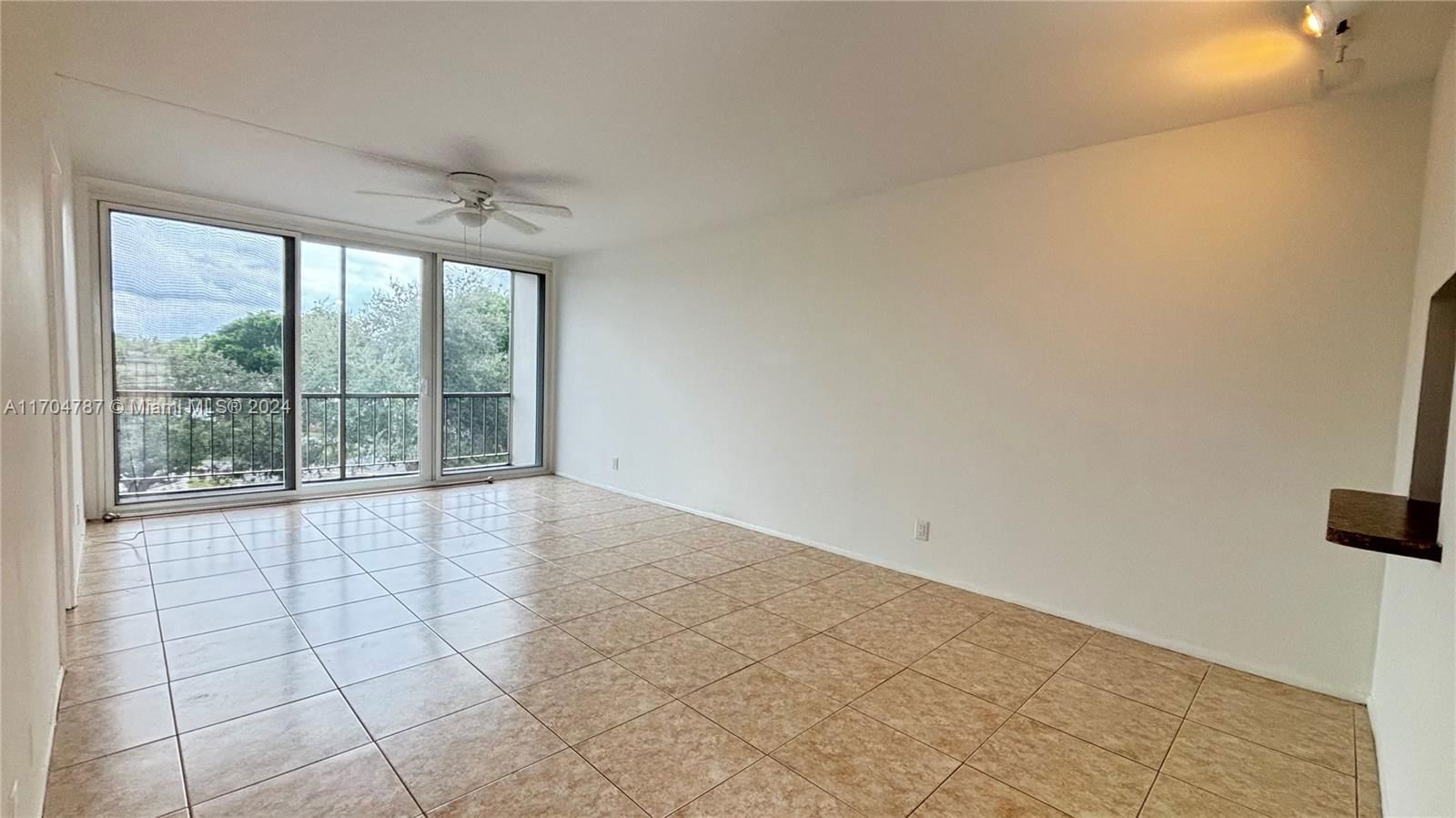 Real estate property located at 4501 21st Ave #307, Broward, CORAL RIDGE EAST CONDO, Fort Lauderdale, FL