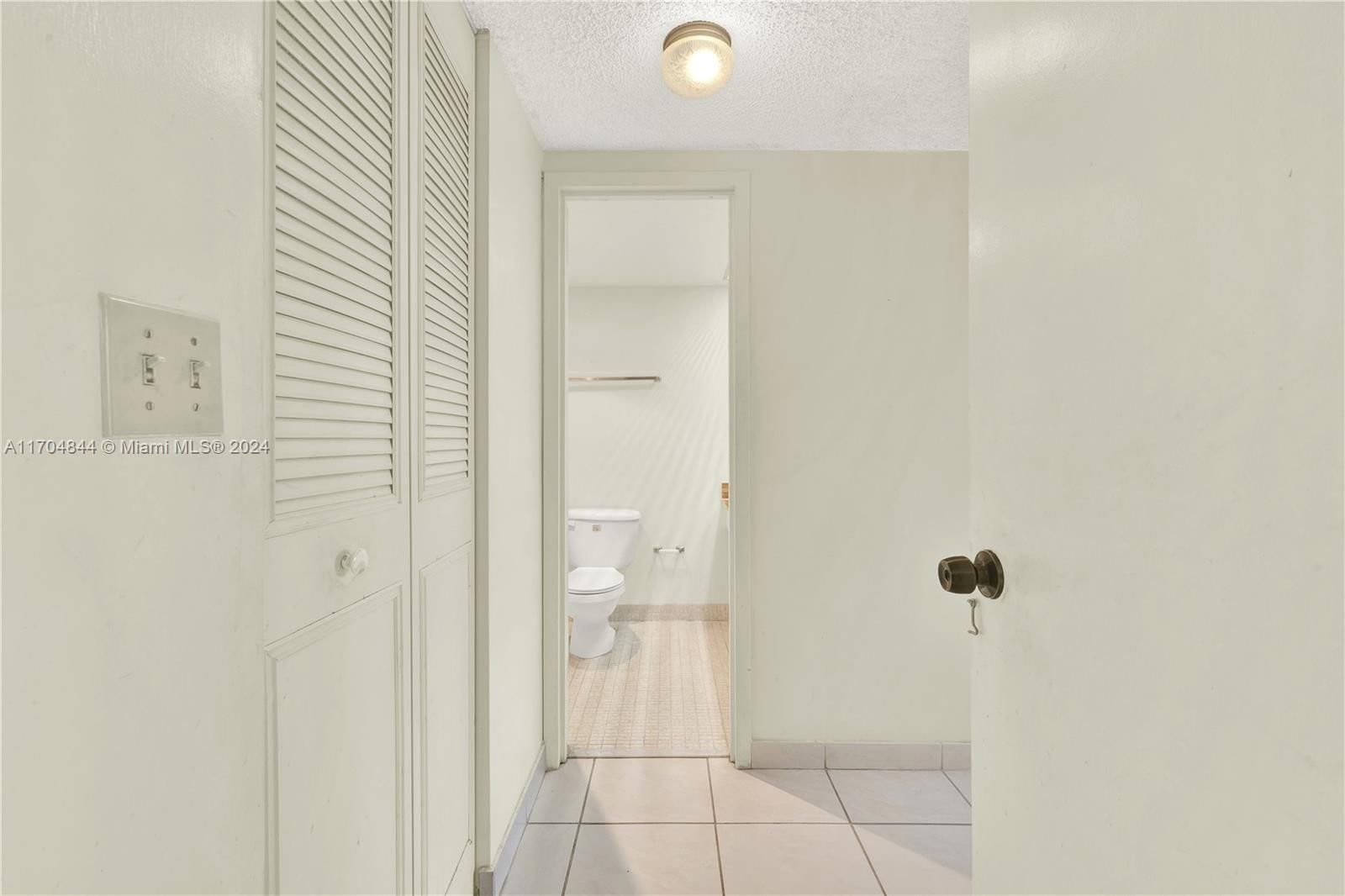 Real estate property located at 230 174th St MO5, Miami-dade, Winston Towers 300 Condo, Sunny Isles Beach, FL