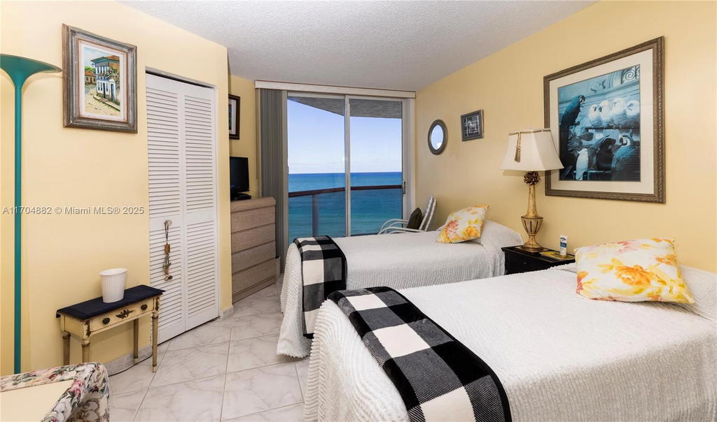 Real estate property located at 6767 Collins Ave #1409, Miami-dade, The Sterling Condo, Miami Beach, FL