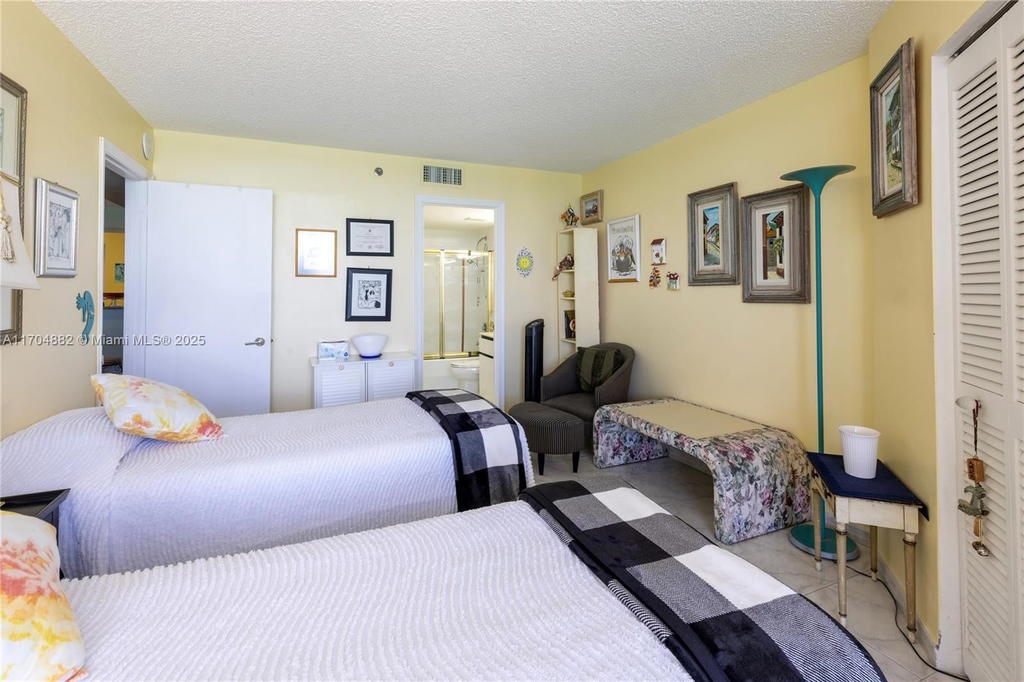 Real estate property located at 6767 Collins Ave #1409, Miami-dade, The Sterling Condo, Miami Beach, FL