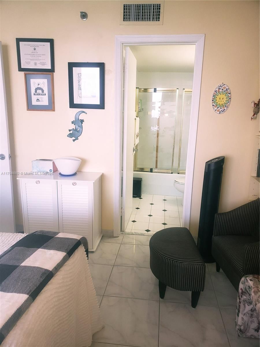 Real estate property located at 6767 Collins Ave #1409, Miami-dade, The Sterling Condo, Miami Beach, FL