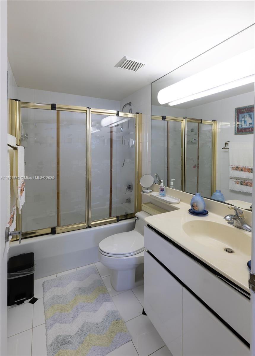 Real estate property located at 6767 Collins Ave #1409, Miami-dade, The Sterling Condo, Miami Beach, FL