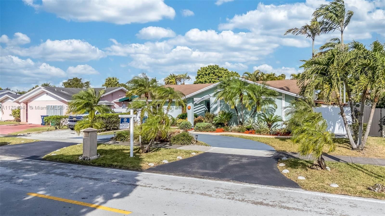 Real estate property located at 12721 108th St, Miami-Dade, CALUSA MANOR SEC 1, Miami, FL