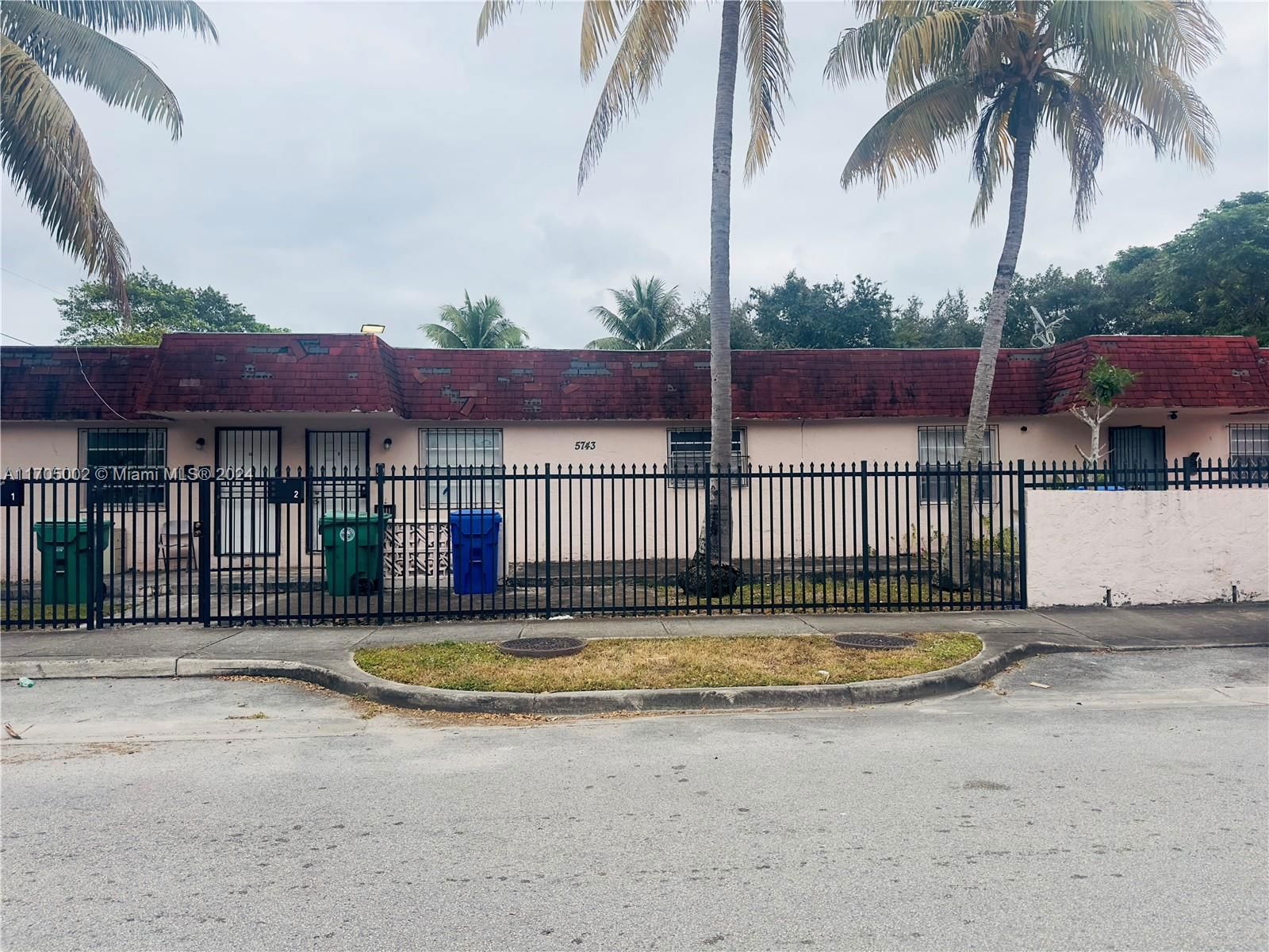 Real estate property located at 5743 3rd Ave, Miami-Dade, RAILROAD SHOPS INTER SCHO, Miami, FL