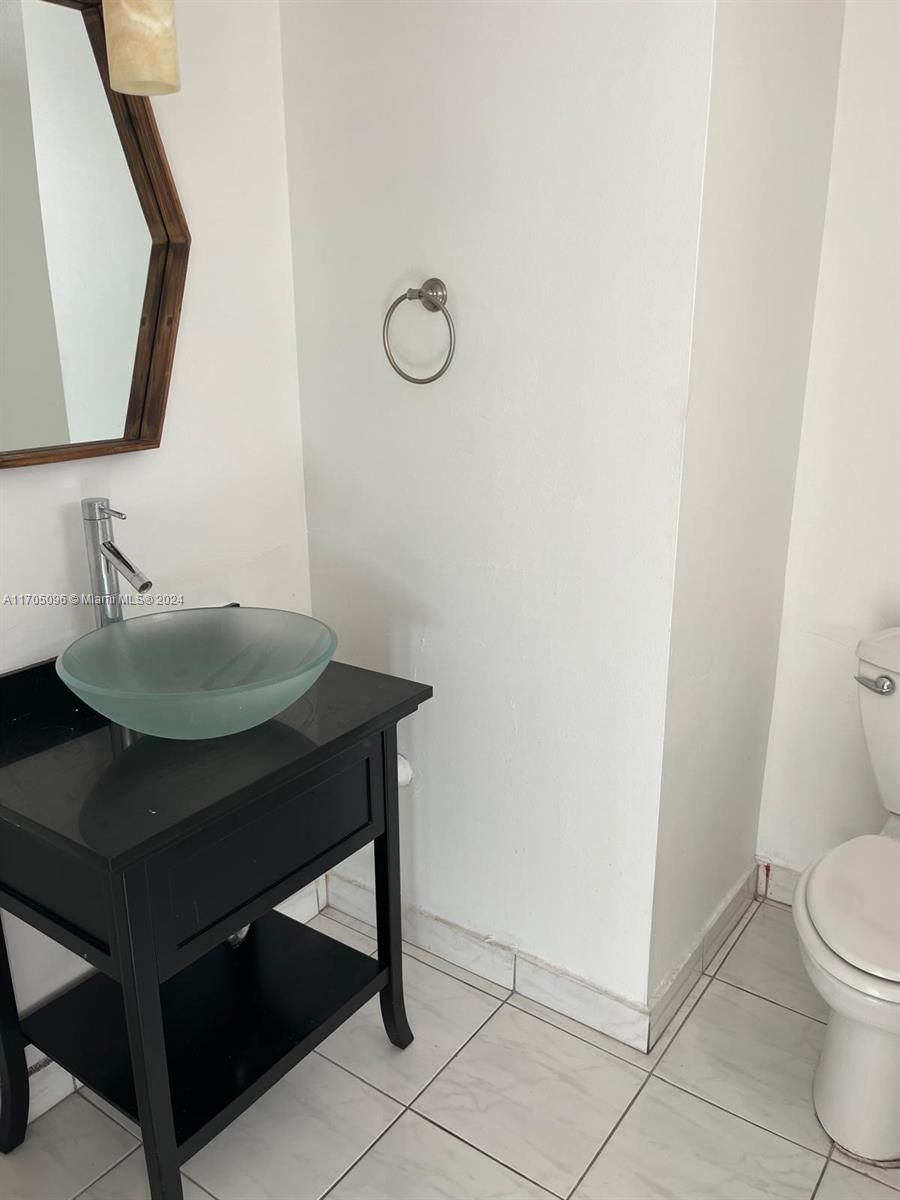 Real estate property located at 1075 Miami Gardens Dr #205, Miami-dade, Royal Bahamian West, Miami, FL