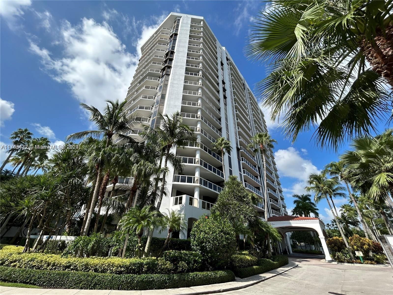 Real estate property located at 3600 Yacht Club Dr #702, Miami-Dade, HARBOR TWS AT THE WATERWA, Aventura, FL