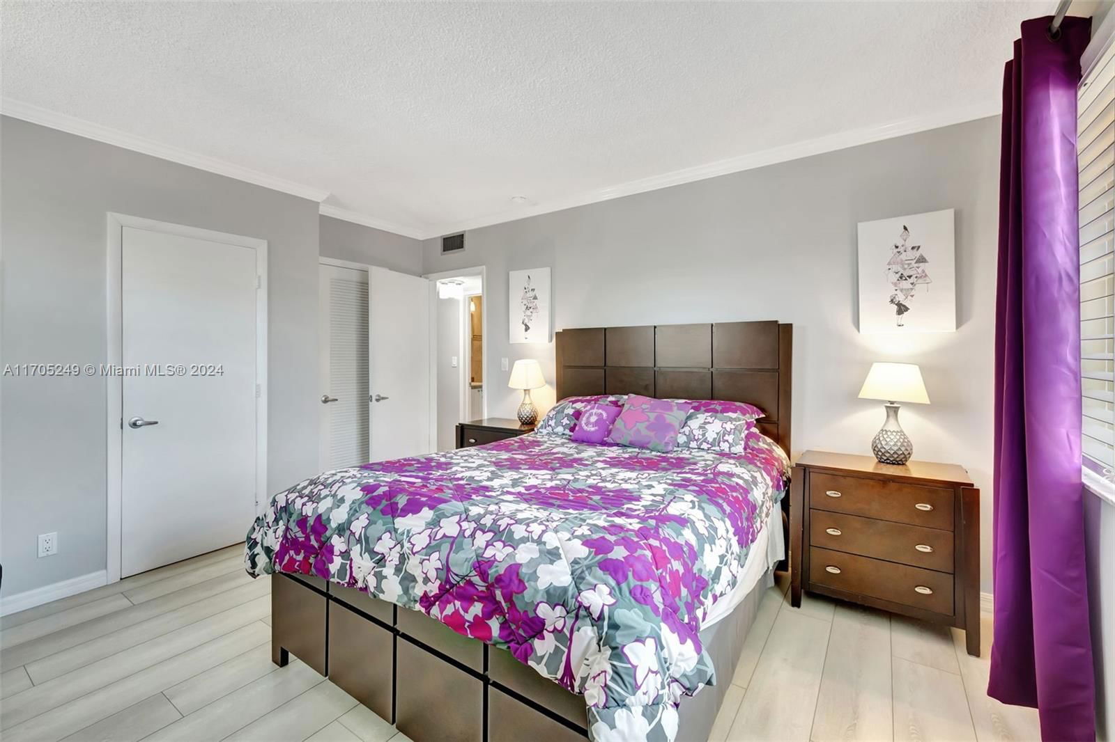Real estate property located at 221 9th Ave #211, Broward, Pompano Place Condo, Pompano Beach, FL