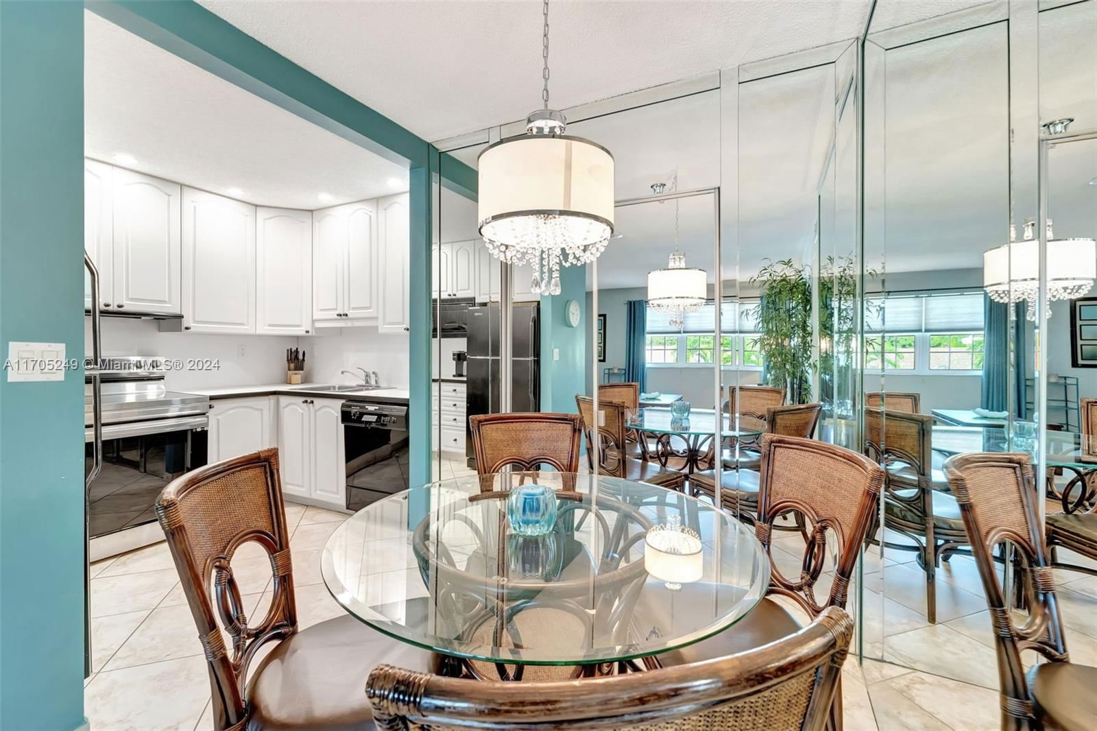Real estate property located at 221 9th Ave #211, Broward, Pompano Place Condo, Pompano Beach, FL