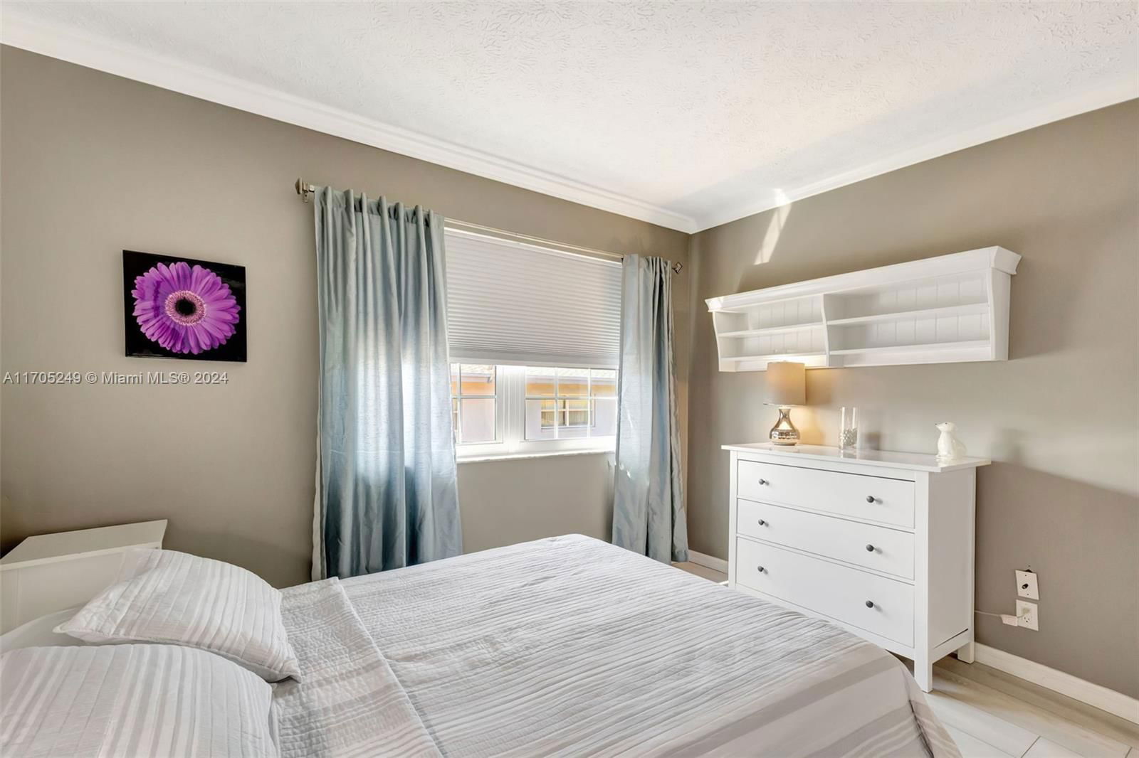 Real estate property located at 221 9th Ave #211, Broward, Pompano Place Condo, Pompano Beach, FL