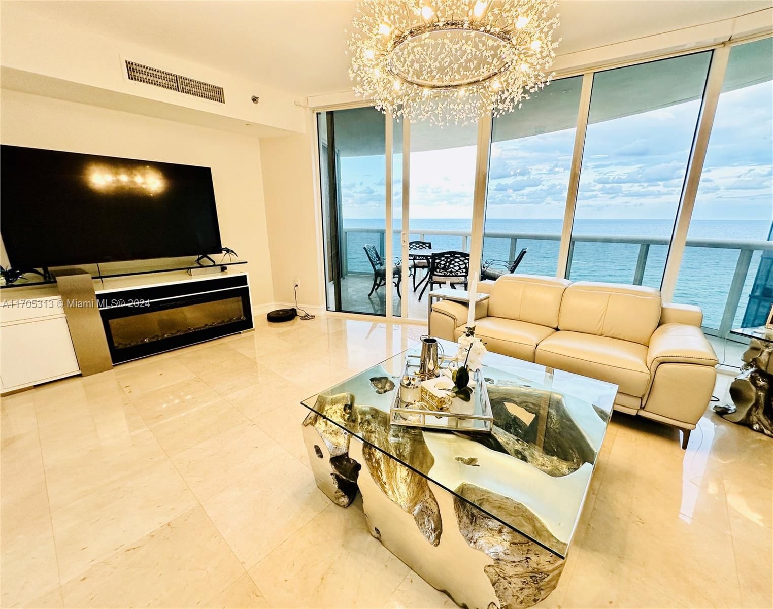 Real estate property located at 17201 Collins Ave #1505, Miami-Dade, OCEAN FOUR CONDO, Sunny Isles Beach, FL