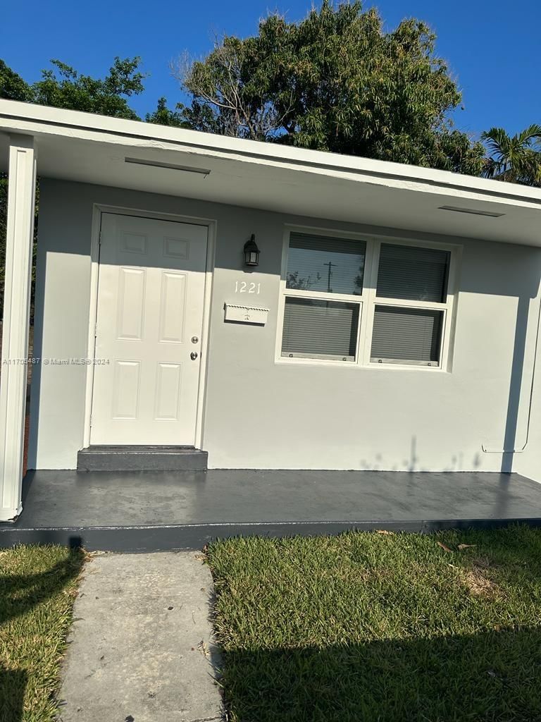 Real estate property located at 1219 20th Ave, Broward, NORTH HOLLYWOOD, Hollywood, FL