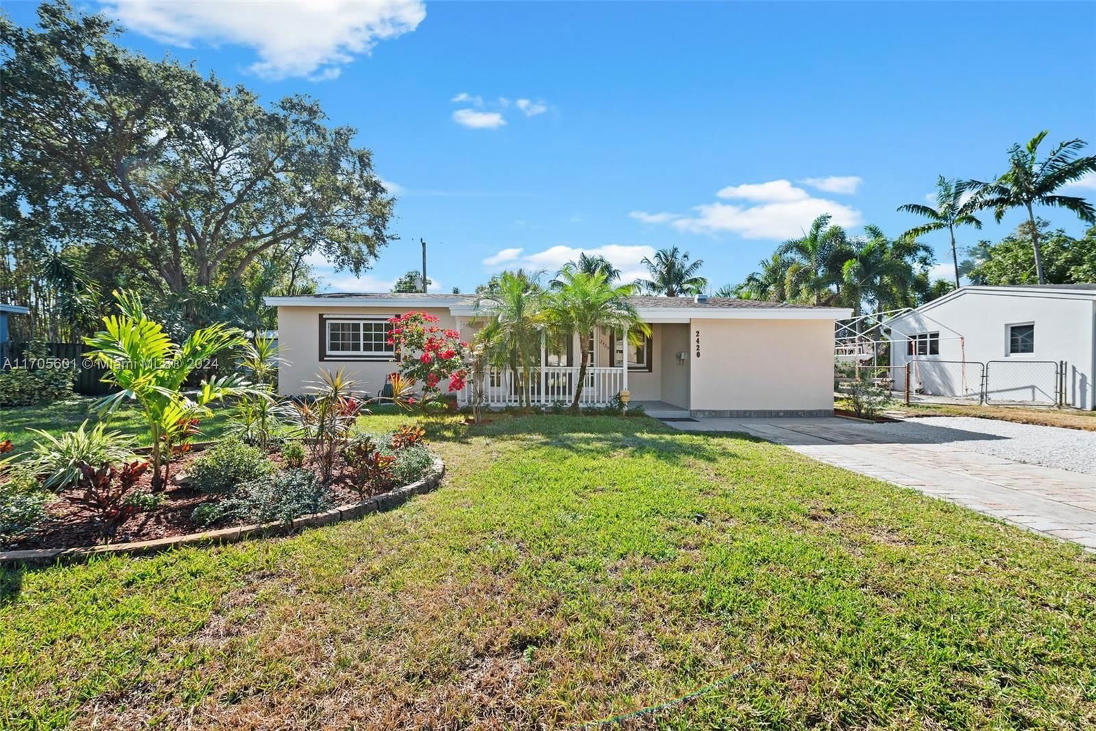 Real estate property located at 2420 15th St, Broward, FLAMINGO PARK SEC, Fort Lauderdale, FL