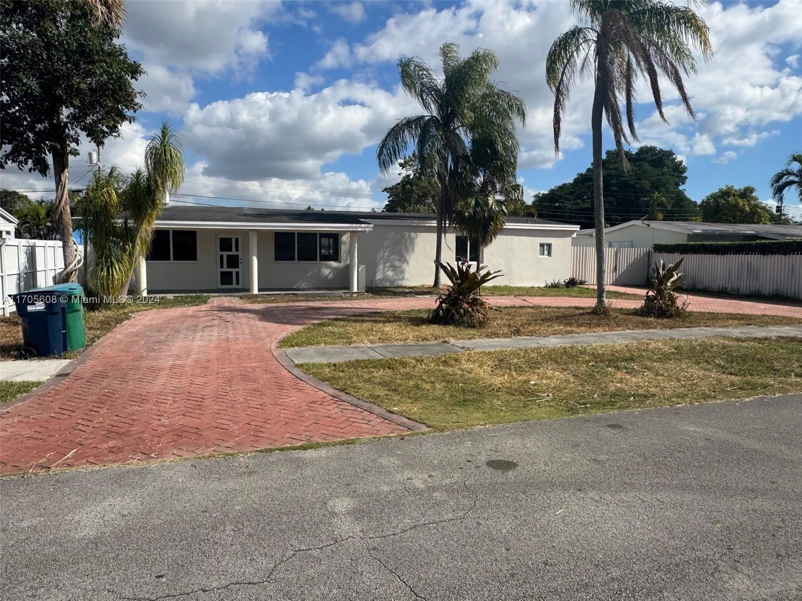 Real estate property located at 5325 99th Ct, Miami-Dade, TROPICAL ESTATES 1ST ADDN, Miami, FL