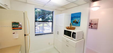 Real estate property located at 10304 Sunrise Lakes Blvd #211, Broward, Sunrise Lakes 177 Condo, Sunrise, FL