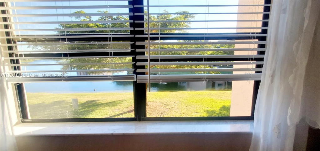 Real estate property located at 10304 Sunrise Lakes Blvd #211, Broward, Sunrise Lakes 177 Condo, Sunrise, FL