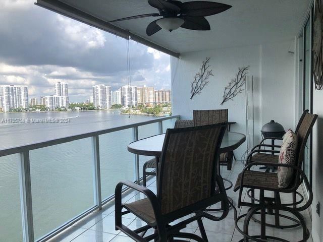 Real estate property located at 18100 Bay Rd #1007, Miami-Dade, MARINA BAY CLUB CONDO HOT, Sunny Isles Beach, FL