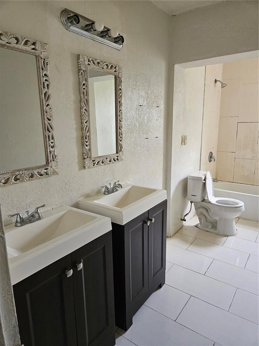 Real estate property located at 2545 159th Ter, Miami-dade, Bunche Park, Miami Gardens, FL