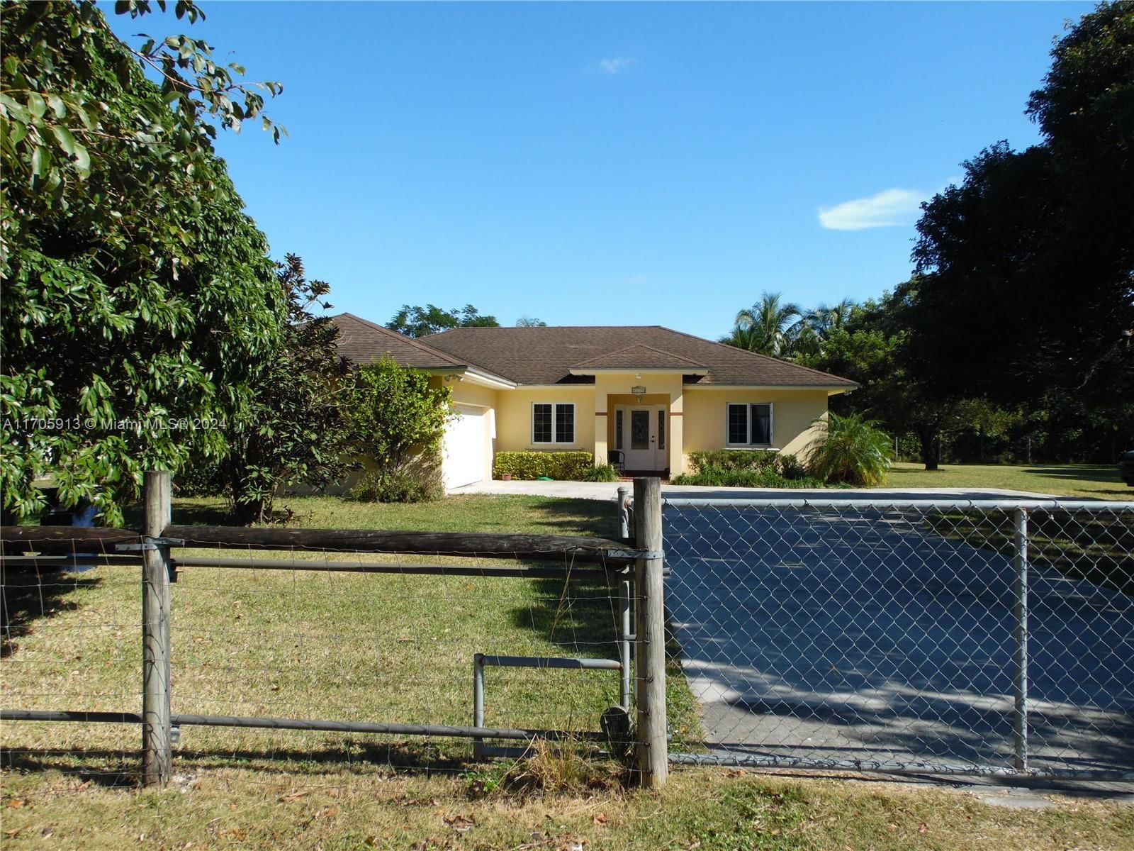 Real estate property located at 21775 189th Ave, Miami-Dade, Redlands, Miami, FL