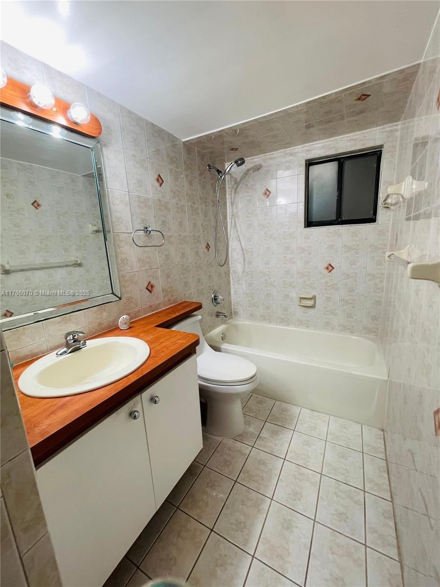 Real estate property located at 8035 107th Ave #102, Miami-dade, The Horizons Condo #1, Miami, FL