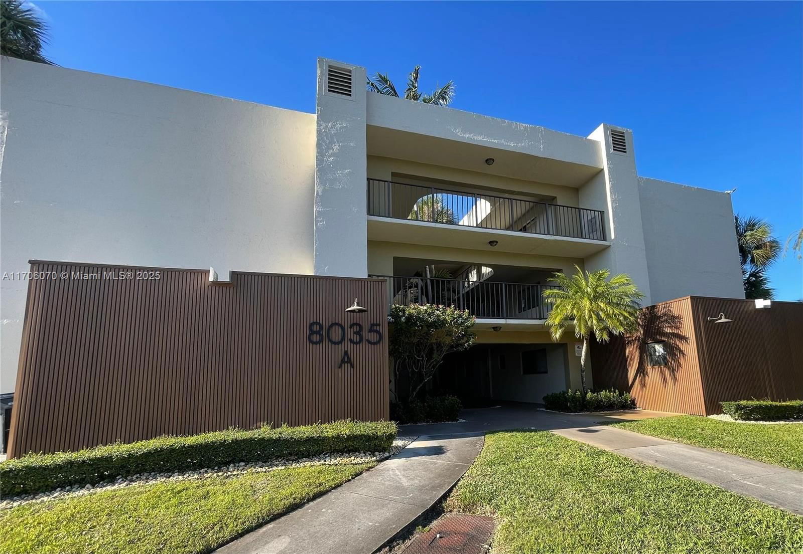 Real estate property located at 8035 107th Ave #102, Miami-dade, The Horizons Condo #1, Miami, FL