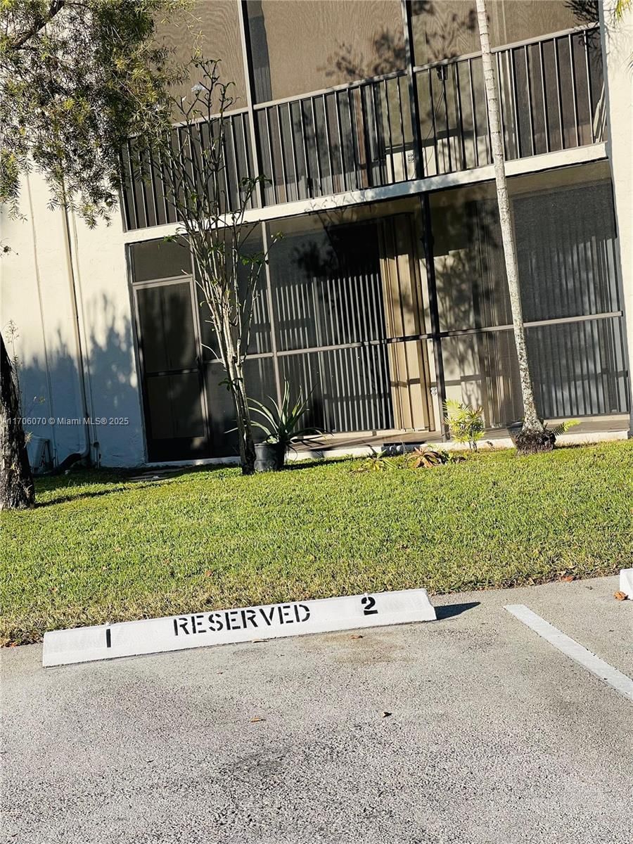 Real estate property located at 8035 107th Ave #102, Miami-dade, The Horizons Condo #1, Miami, FL