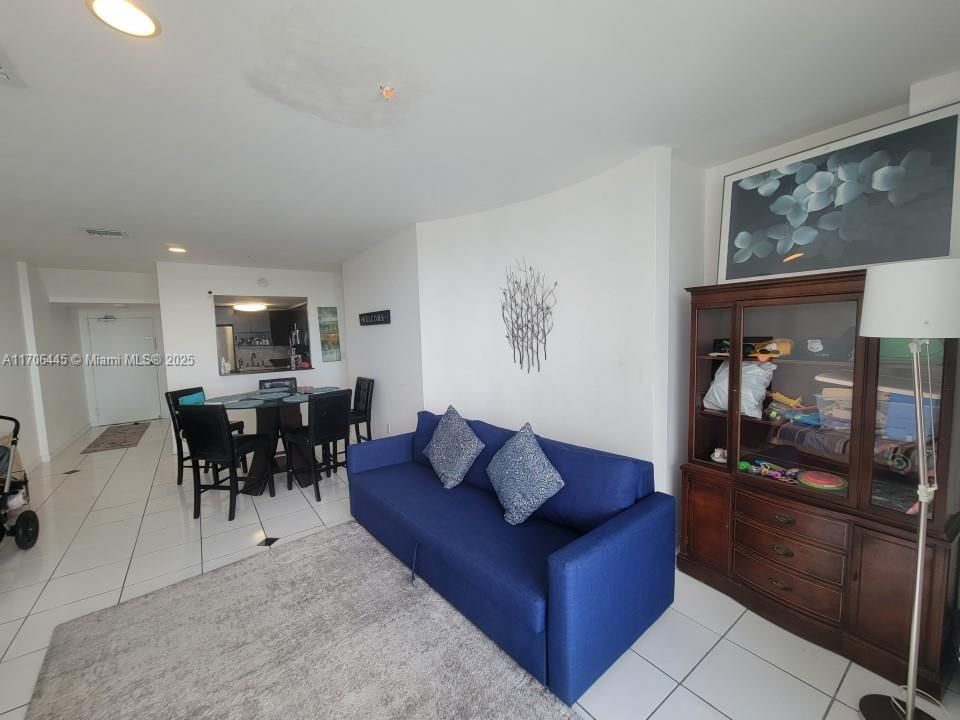 Real estate property located at 5601 Collins Ave PH-9, Miami-dade, The Pavilion Condo, Miami Beach, FL