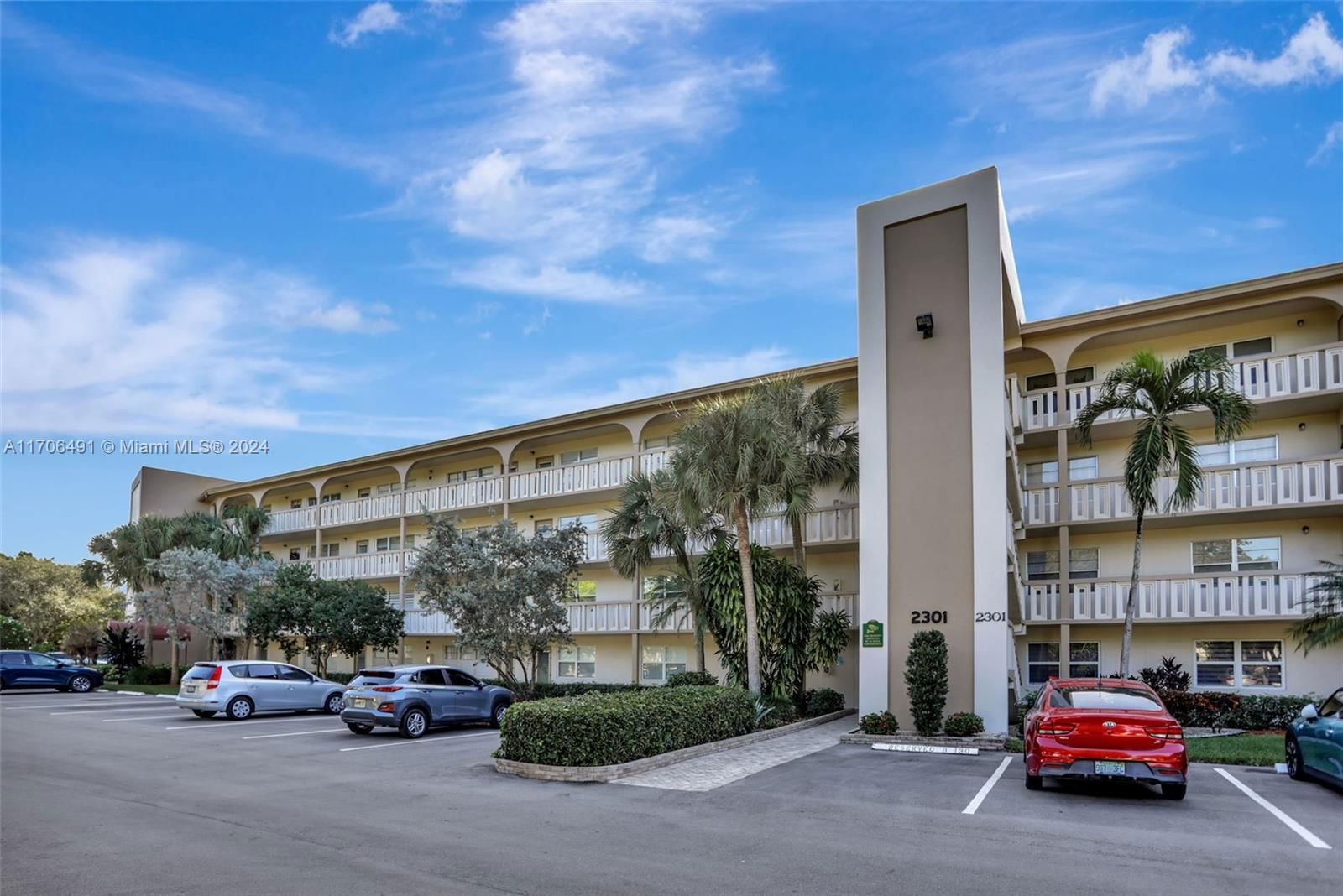 Real estate property located at 2301 Lucaya Ln M1, Broward, LUCAYA VILLAGE 1-B CONDO, Coconut Creek, FL