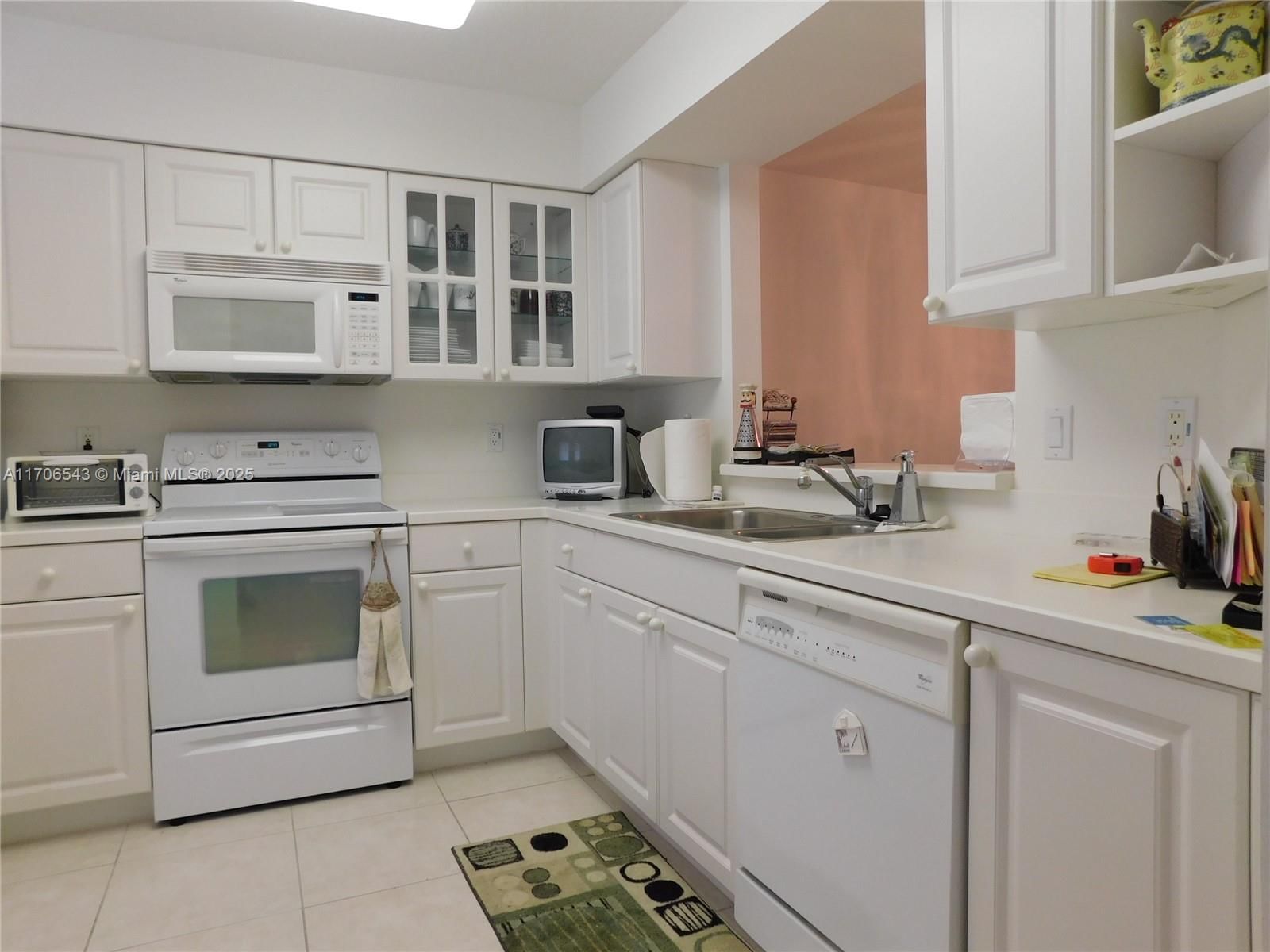 Real estate property located at 5749 Gemstone Ct #307, Palm Beach, Coral Cove Condo, Boynton Beach, FL