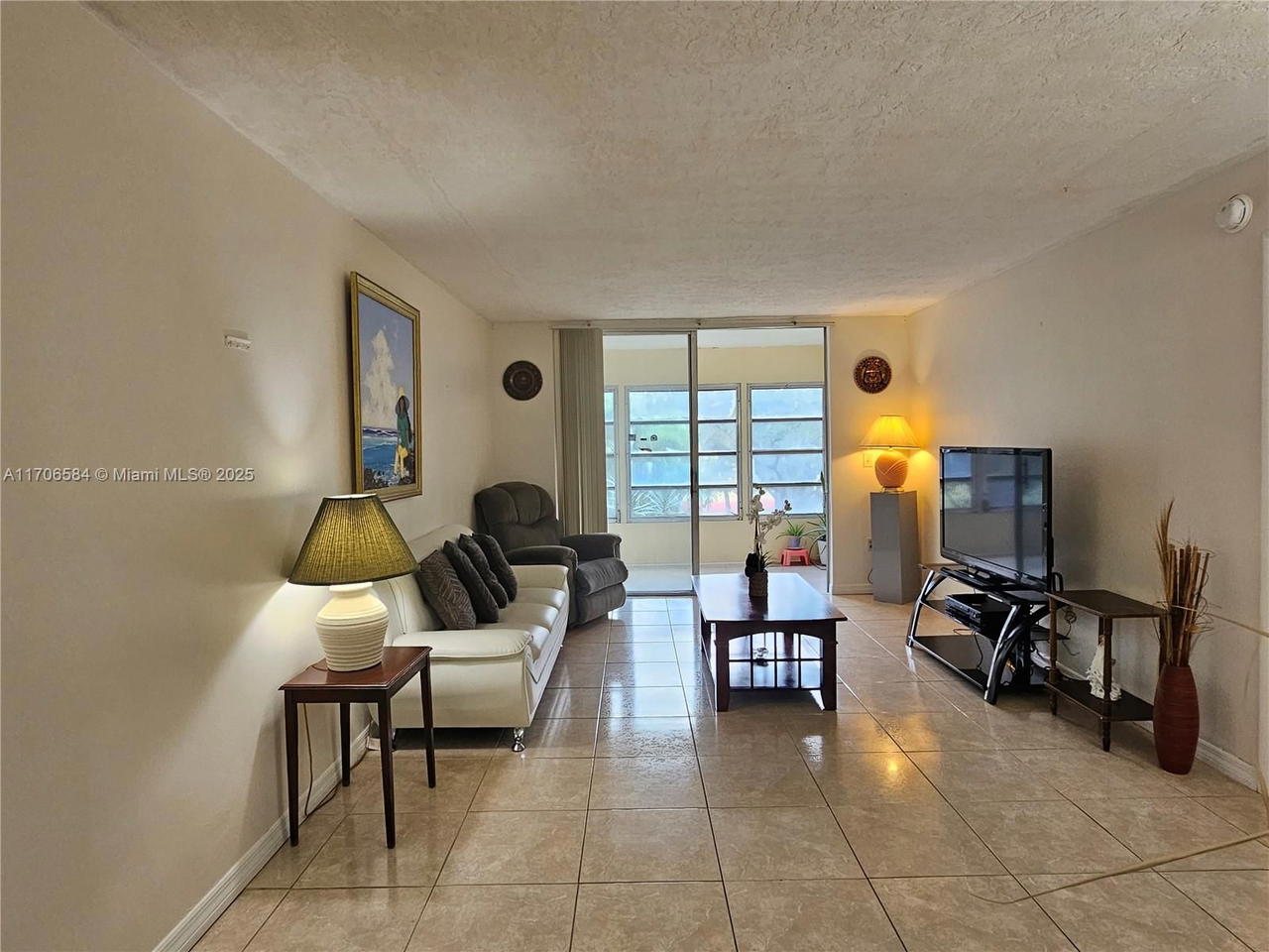 Real estate property located at 1681 70th Ave #303, Broward, Omega Condo No 1, Plantation, FL