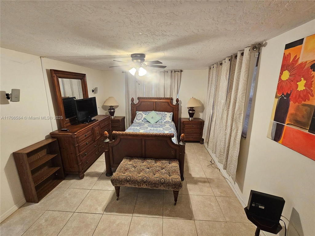 Real estate property located at 1681 70th Ave #303, Broward, Omega Condo No 1, Plantation, FL