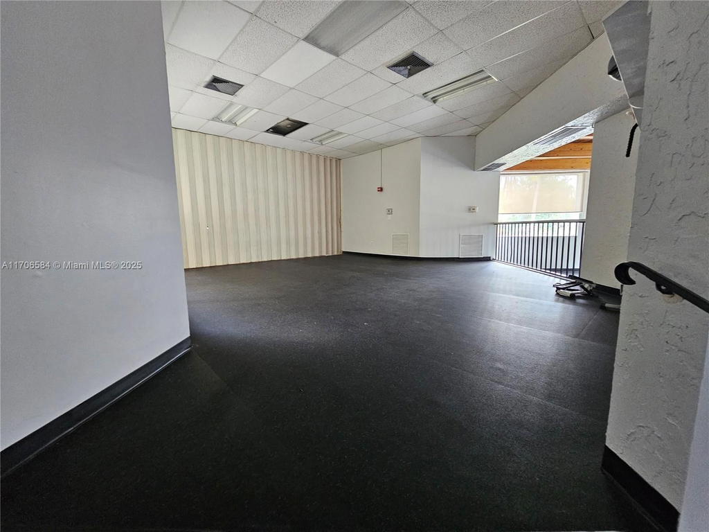 Real estate property located at 1681 70th Ave #303, Broward, Omega Condo No 1, Plantation, FL